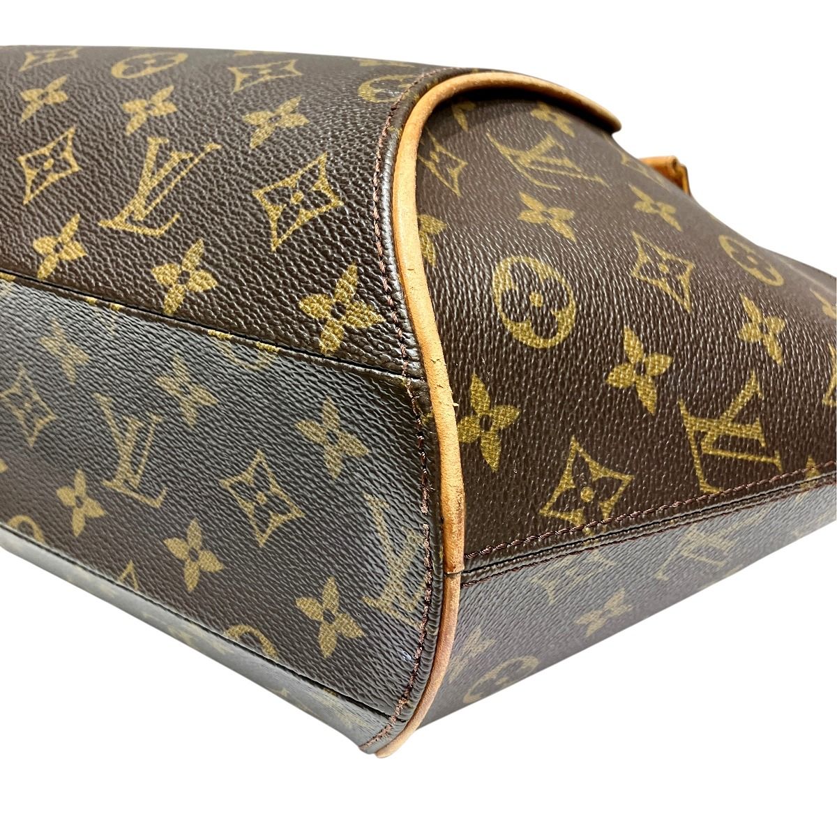 Louis Vuitton Ellipse Monogram Handbag