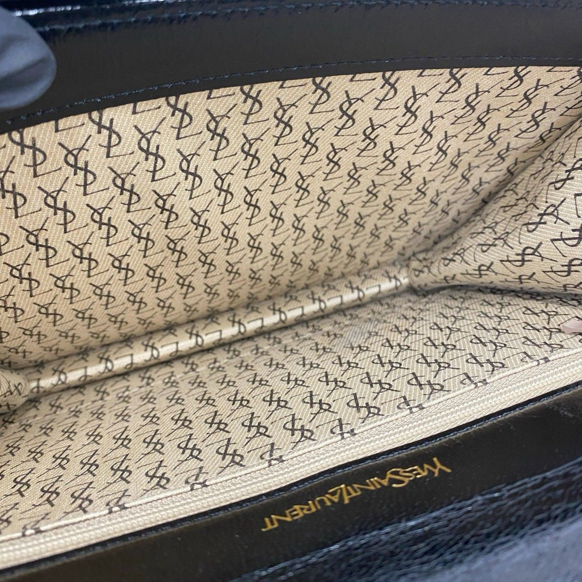 Yves Saint Laurent Leather Shoulder Bag