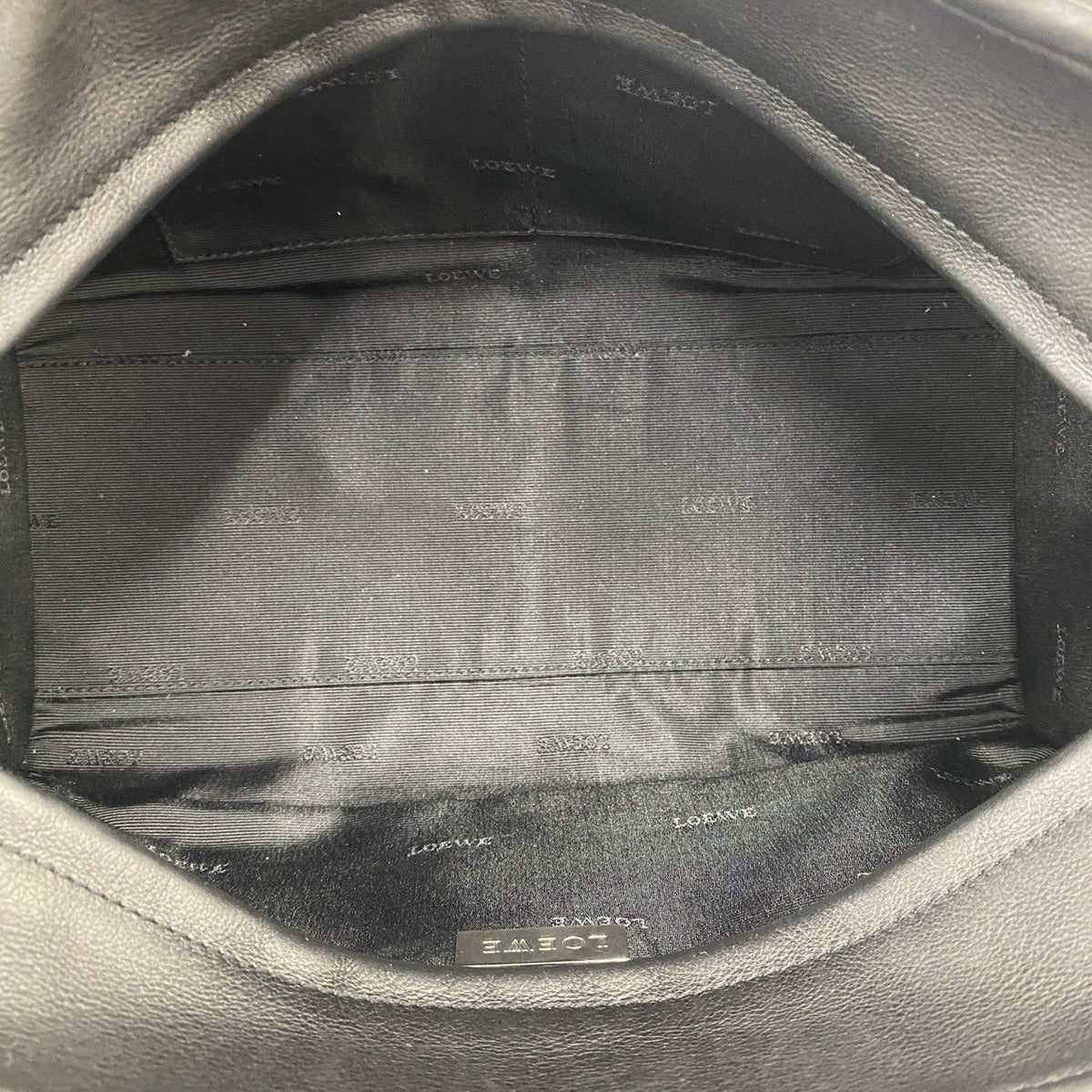 Loewe Amazona 28 Leather Handbag