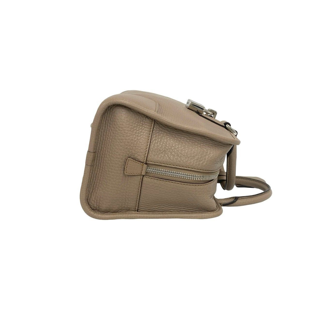 Loewe Amazona28 Leather Handbag