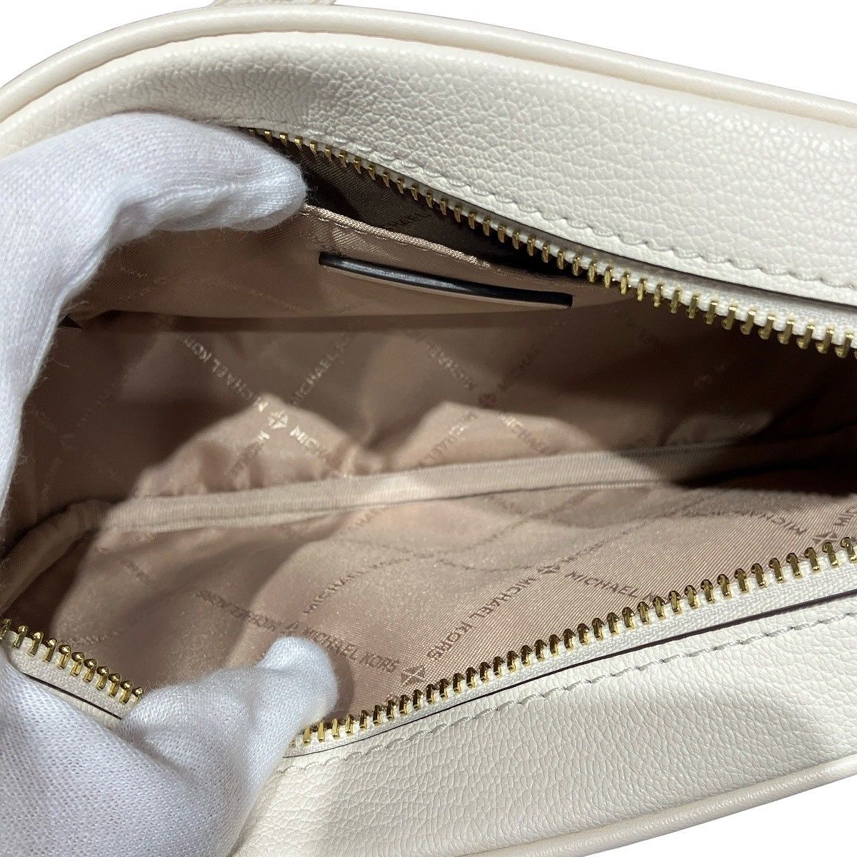 Michael Kors Jet Set Travel Leather Shoulder Bag