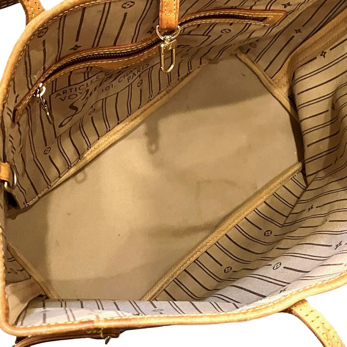 Louis Vuitton Neverfull MM Monogram Tote Bag