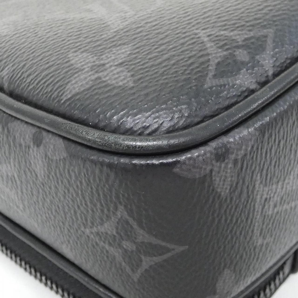 Louis Vuitton Alpha Messenger Monogram Eclipse Shoulder Bag