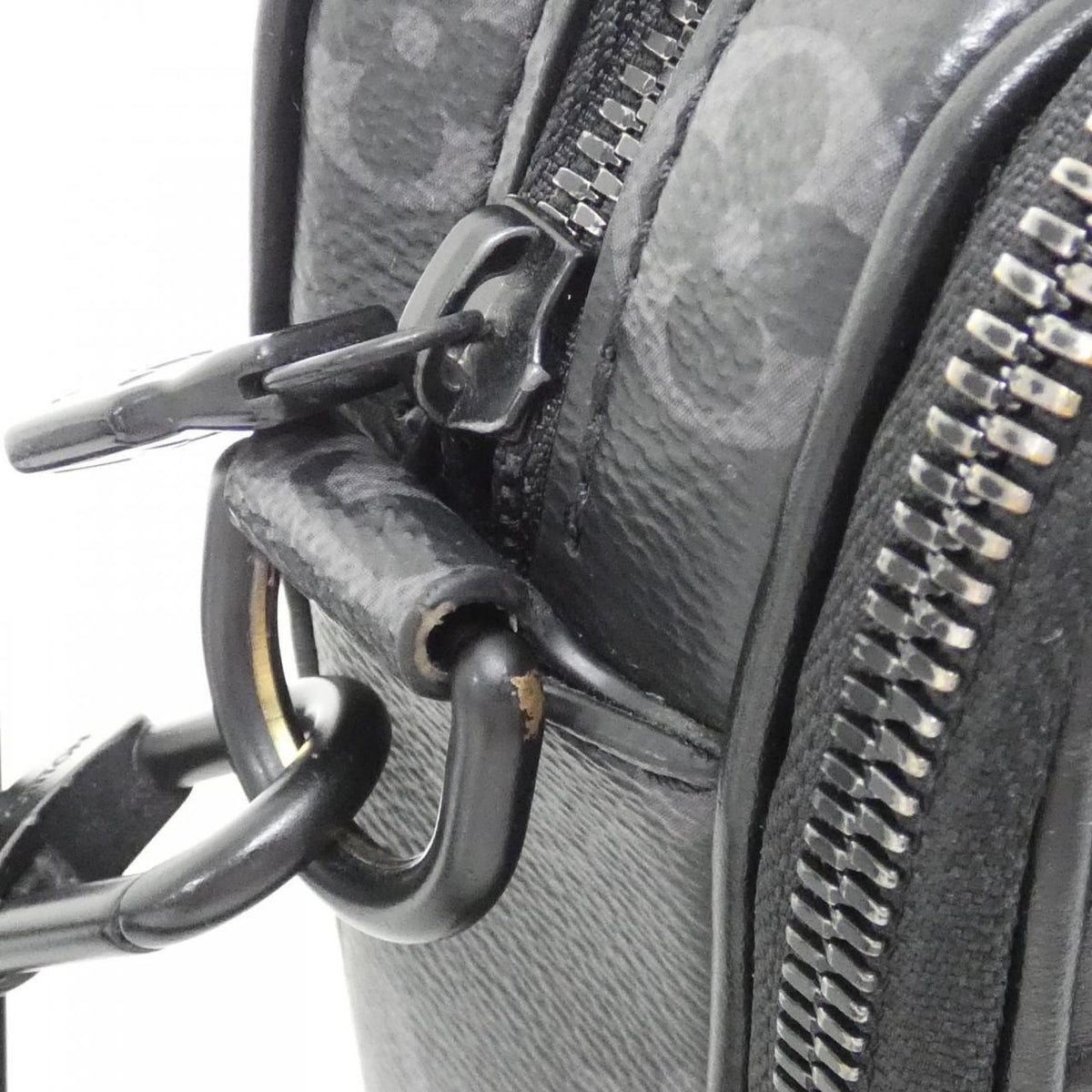 Louis Vuitton Alpha Messenger Monogram Eclipse Shoulder Bag