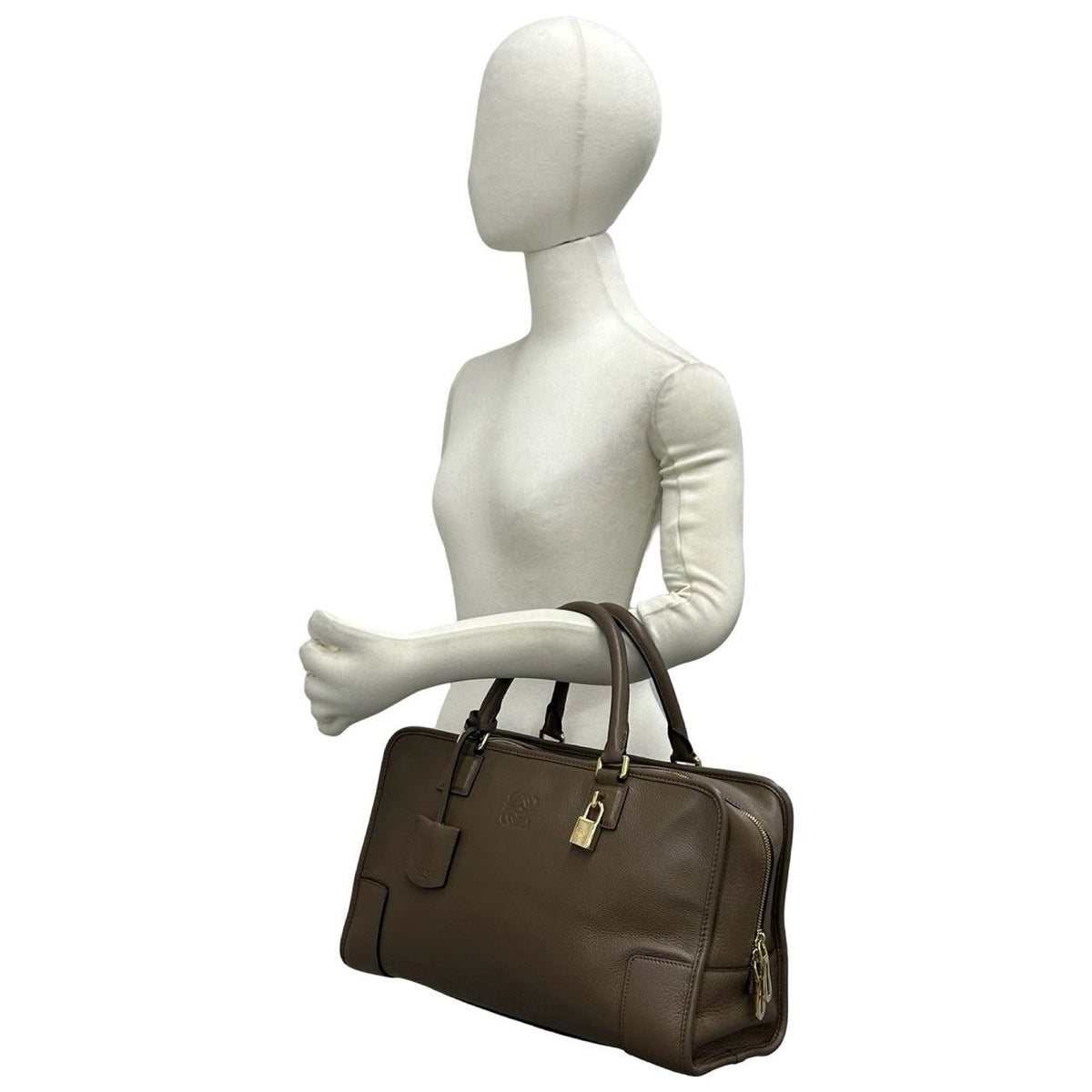 Loewe Amazona 32 Leather Handbag