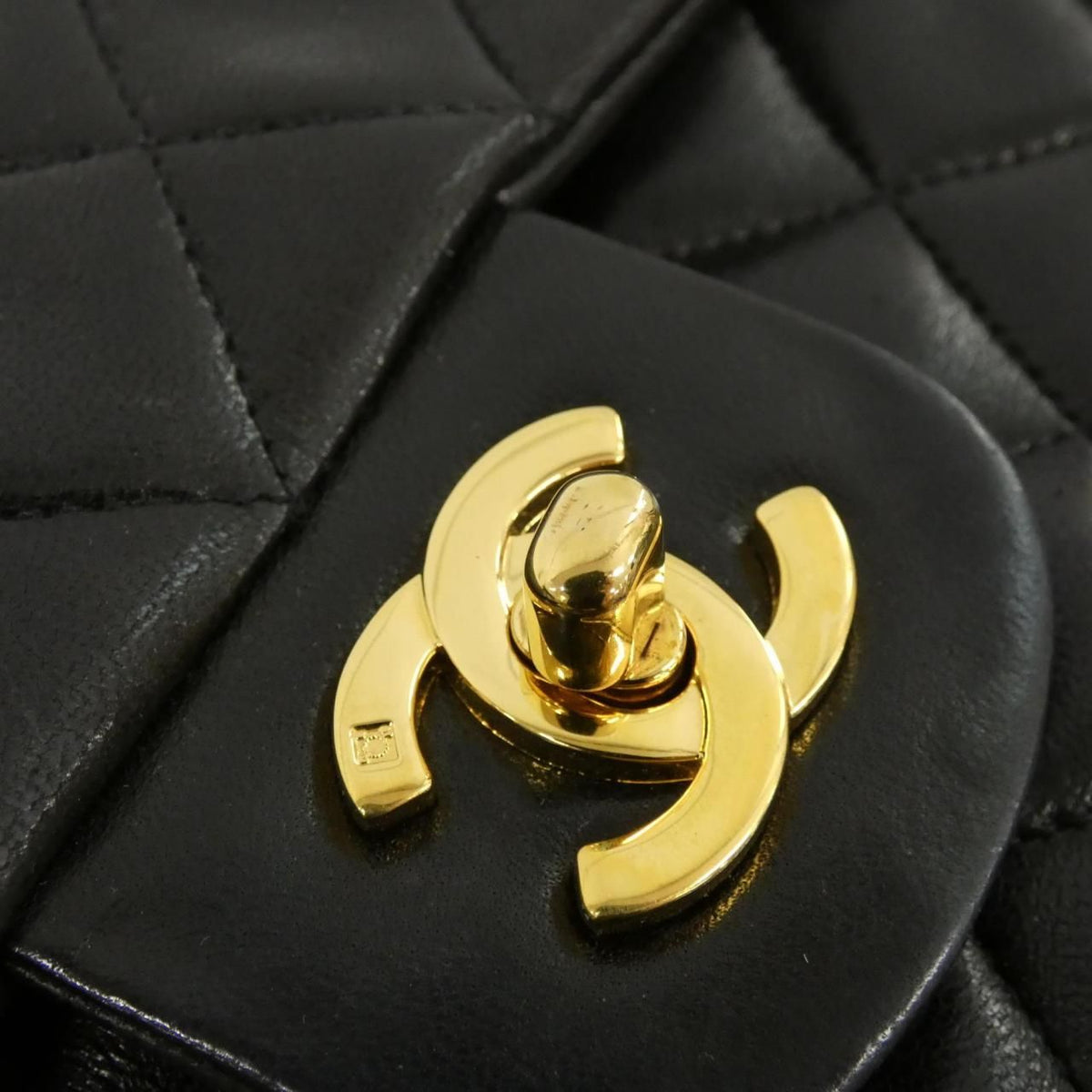 Chanel 1112 Lambskin Shoulder Bag