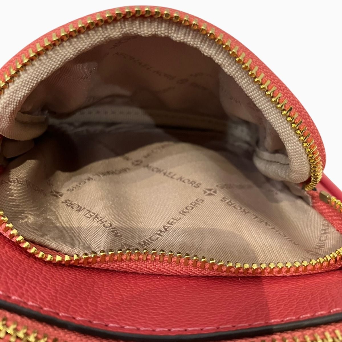 Michael Kors Jet Set Leather Shoulder Bag
