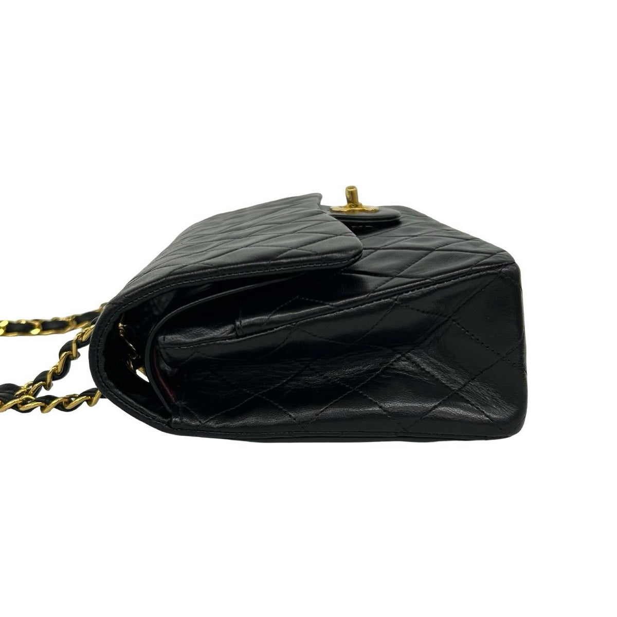 CHANEL Matelasse Lambskin Shoulder Bag