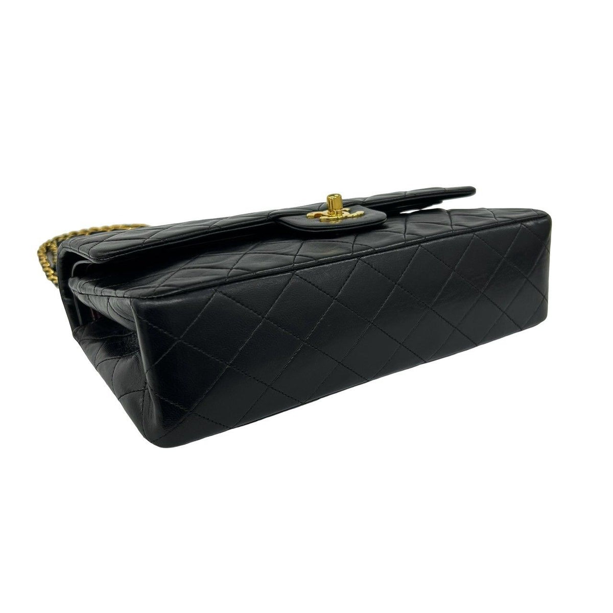 CHANEL Matelasse Lambskin Shoulder Bag