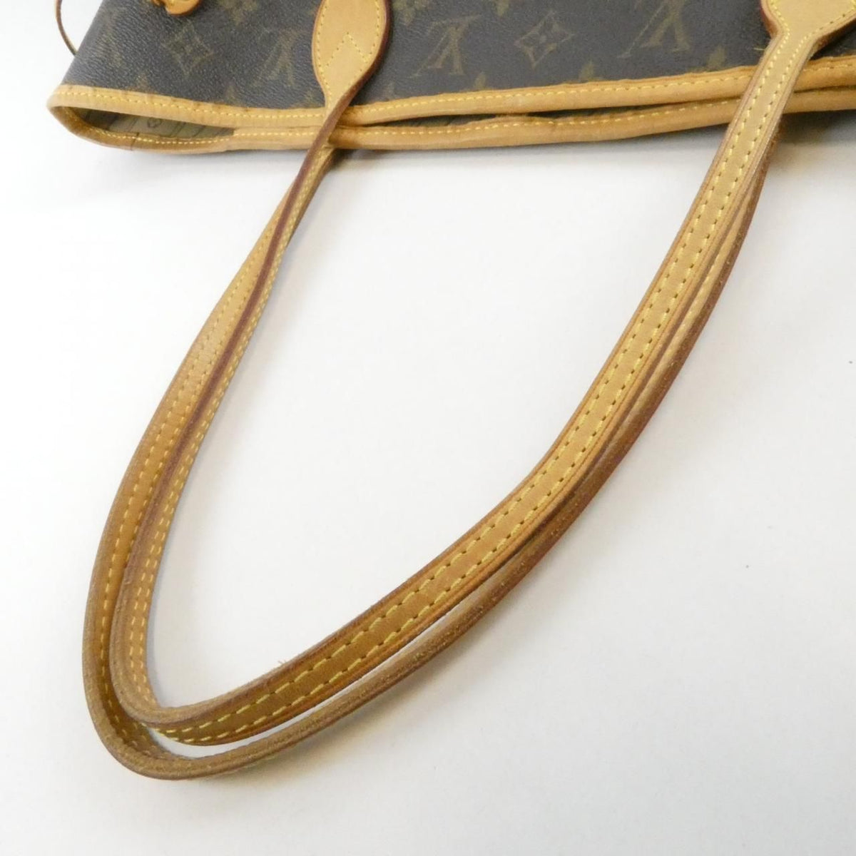 Louis Vuitton Neverfull Monogram Tote Bag
