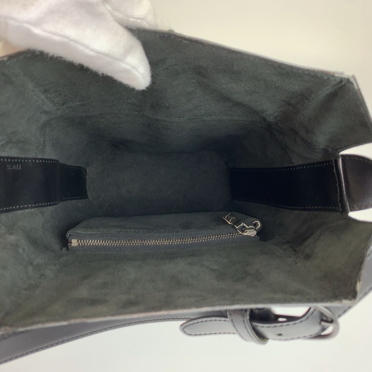 Louis Vuitton Sac Sou Epi Leather Shoulder Bag