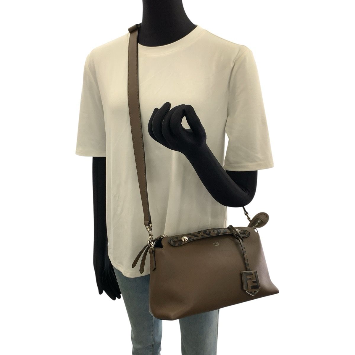 Fendi By The Way Fendi Roma Leather 2way Bag