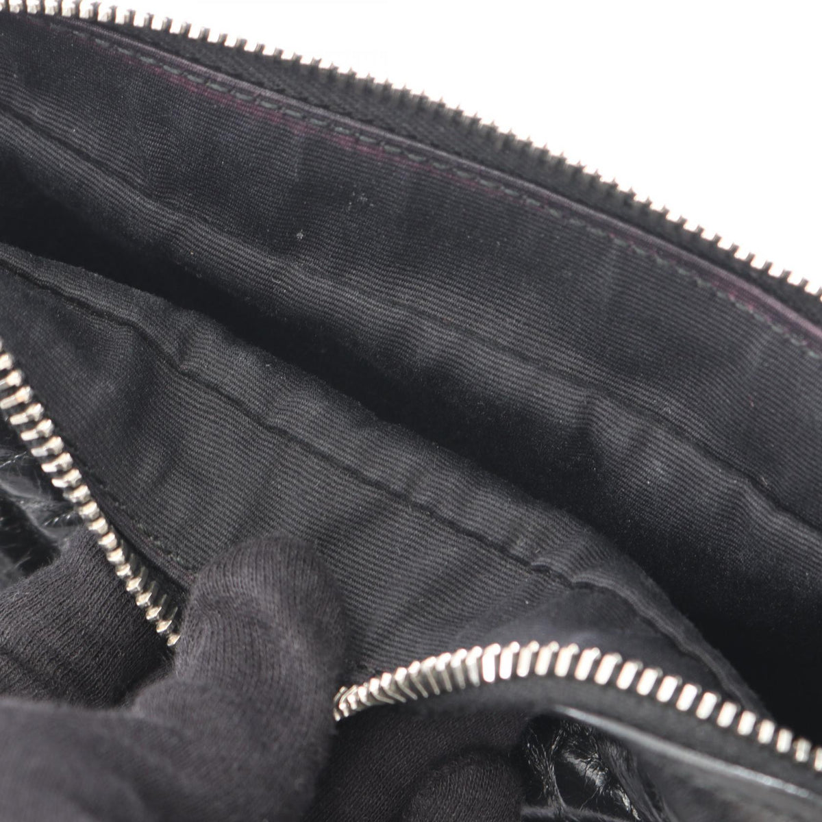 Preloved SAINT LAURENT PARIS LOU Monogram camera bag Shoulder Bag Black leather 468537 2101220052201