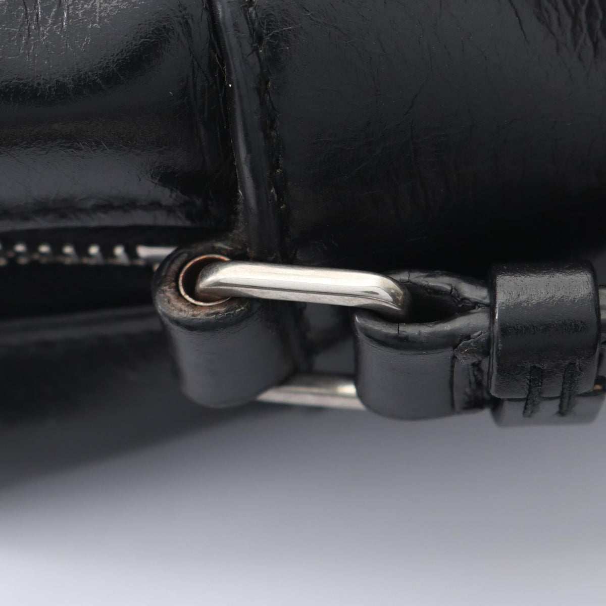 Preloved SAINT LAURENT PARIS LOU Monogram camera bag Shoulder Bag Black leather 468537 2101220052201