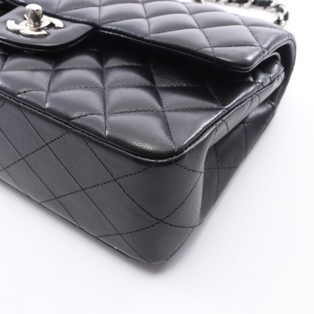 Preloved CHANEL Black Matelasse W flap Lambskin (sheep leather) 2101220138042