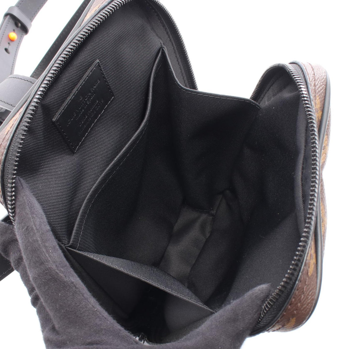Preloved LOUIS VUITTON Utility side bag Brown/Black Waist bag M44477 2101219372501