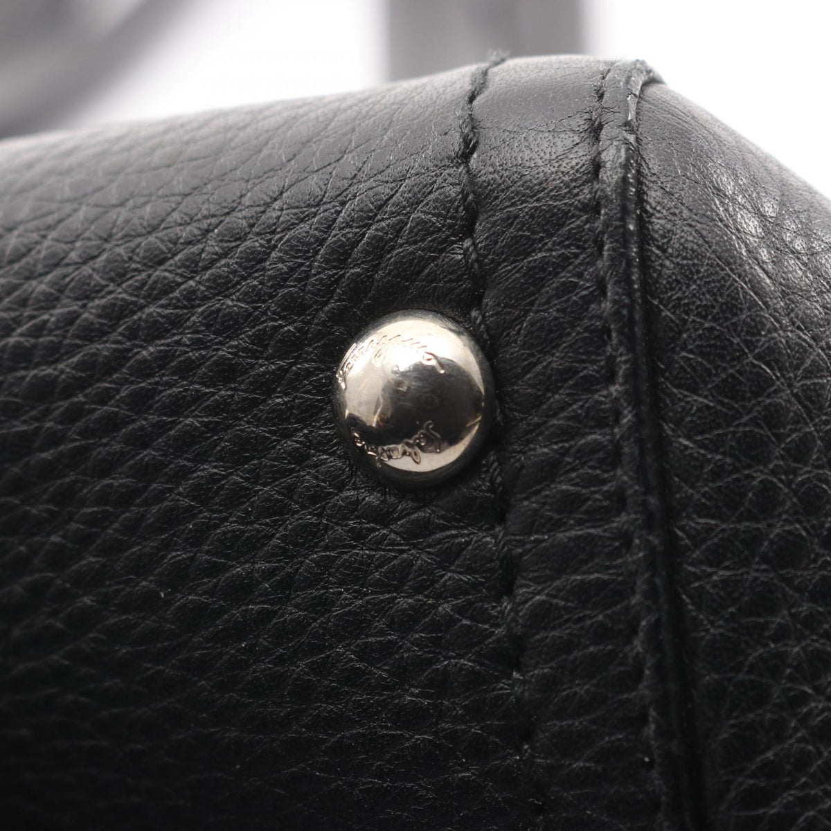 Preloved Salvatore Ferragamo Gancini Handbag Black leather 2101219304991