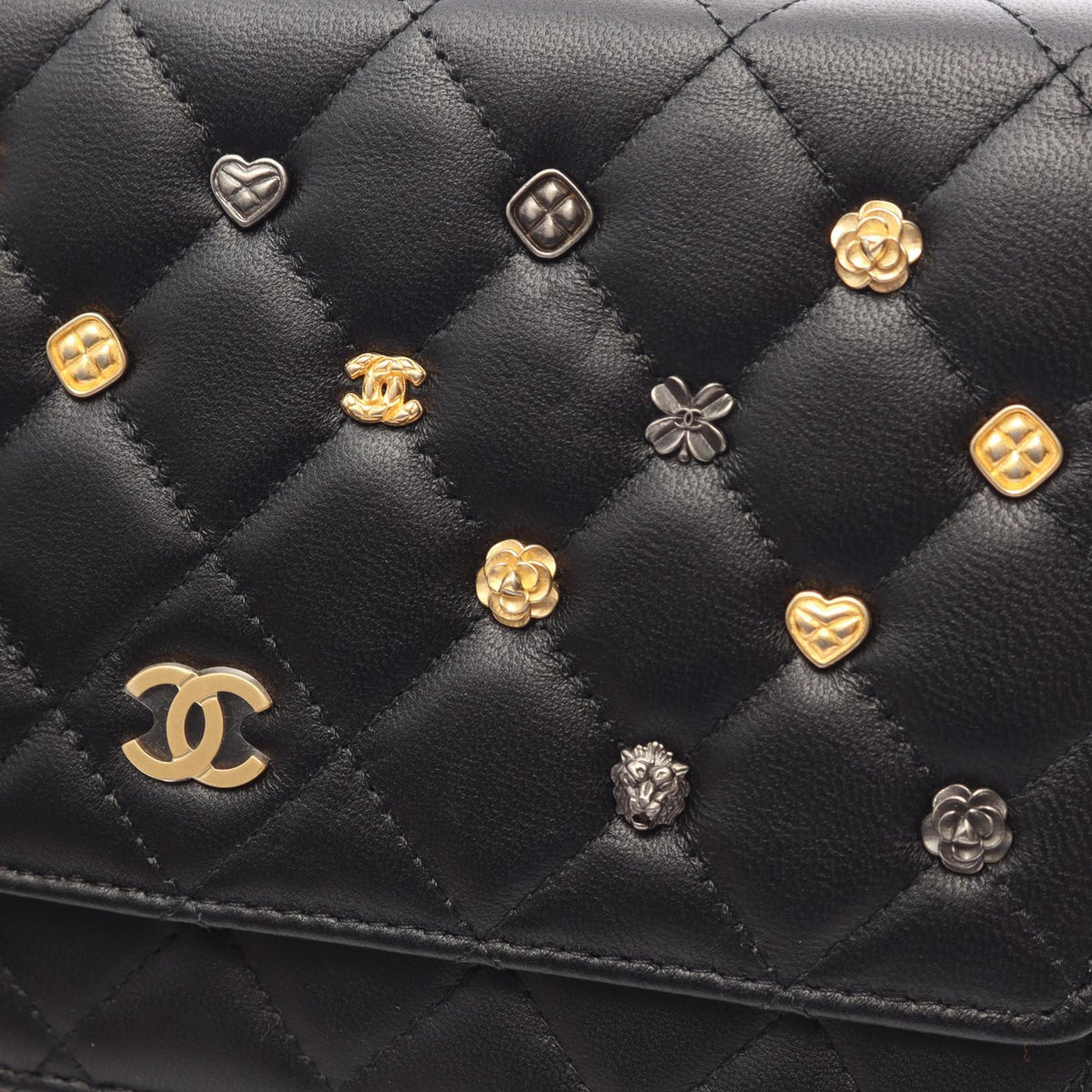 Preloved CHANEL Black Matelasse icon Lambskin (sheep leather) AP0250 2101220264062