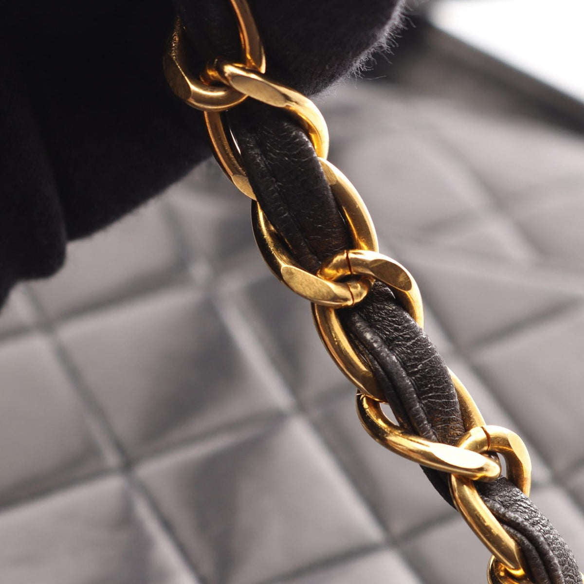 Preloved CHANEL Black Matelasse Chain Lambskin (sheep leather) 2101220182878
