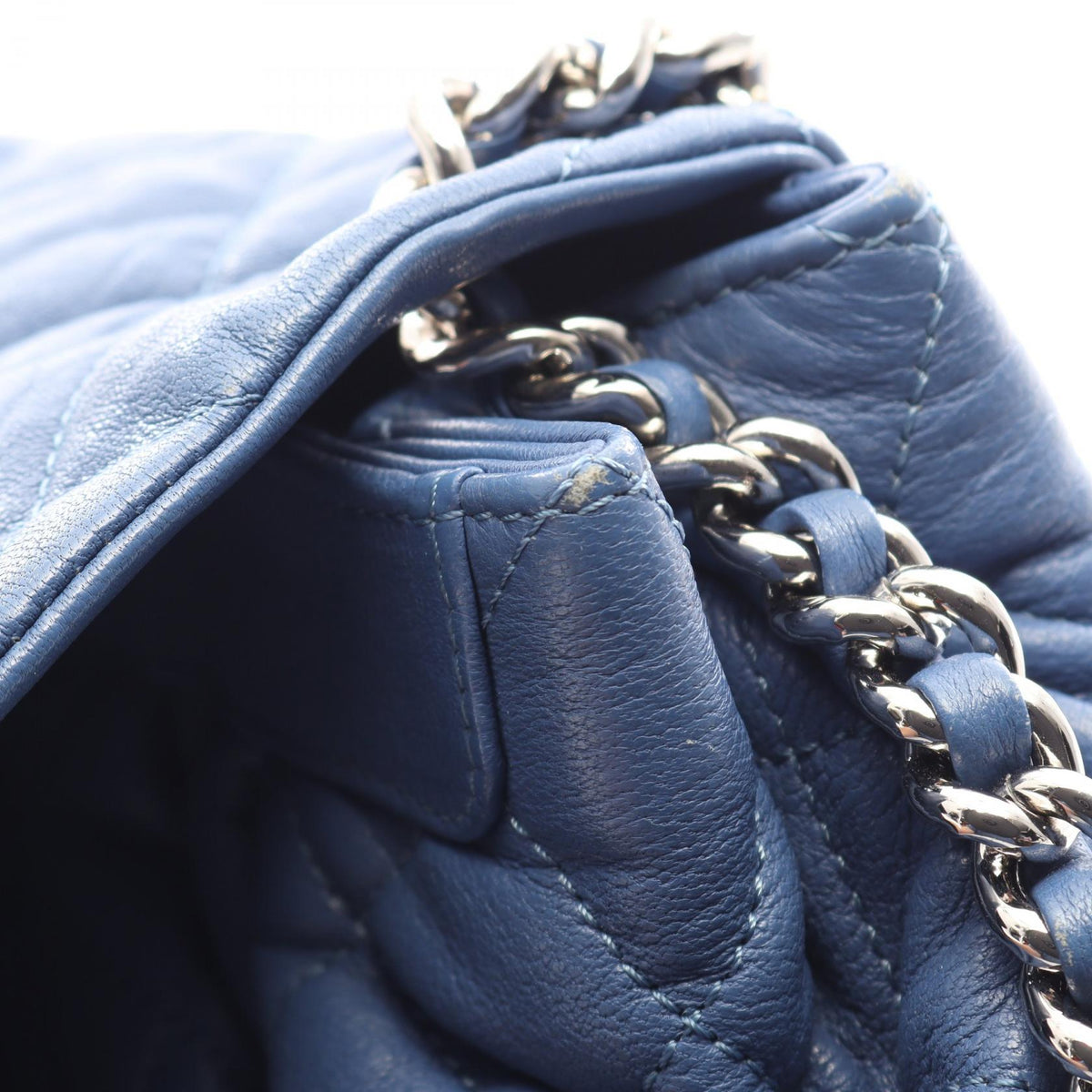 Preloved CHANEL Blue Luxury Line Matelasse Chain Around leather A49889 2101220205232