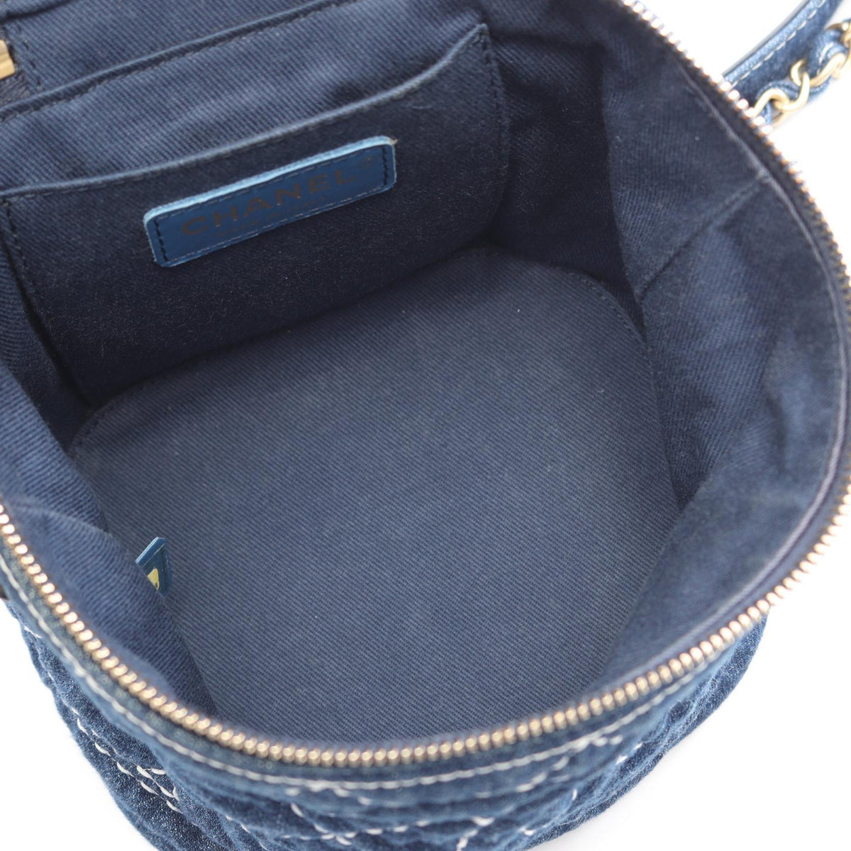 Preloved CHANEL Navy COCO Mark Vanity Bag 2WAY denim AS1336 2101220185138