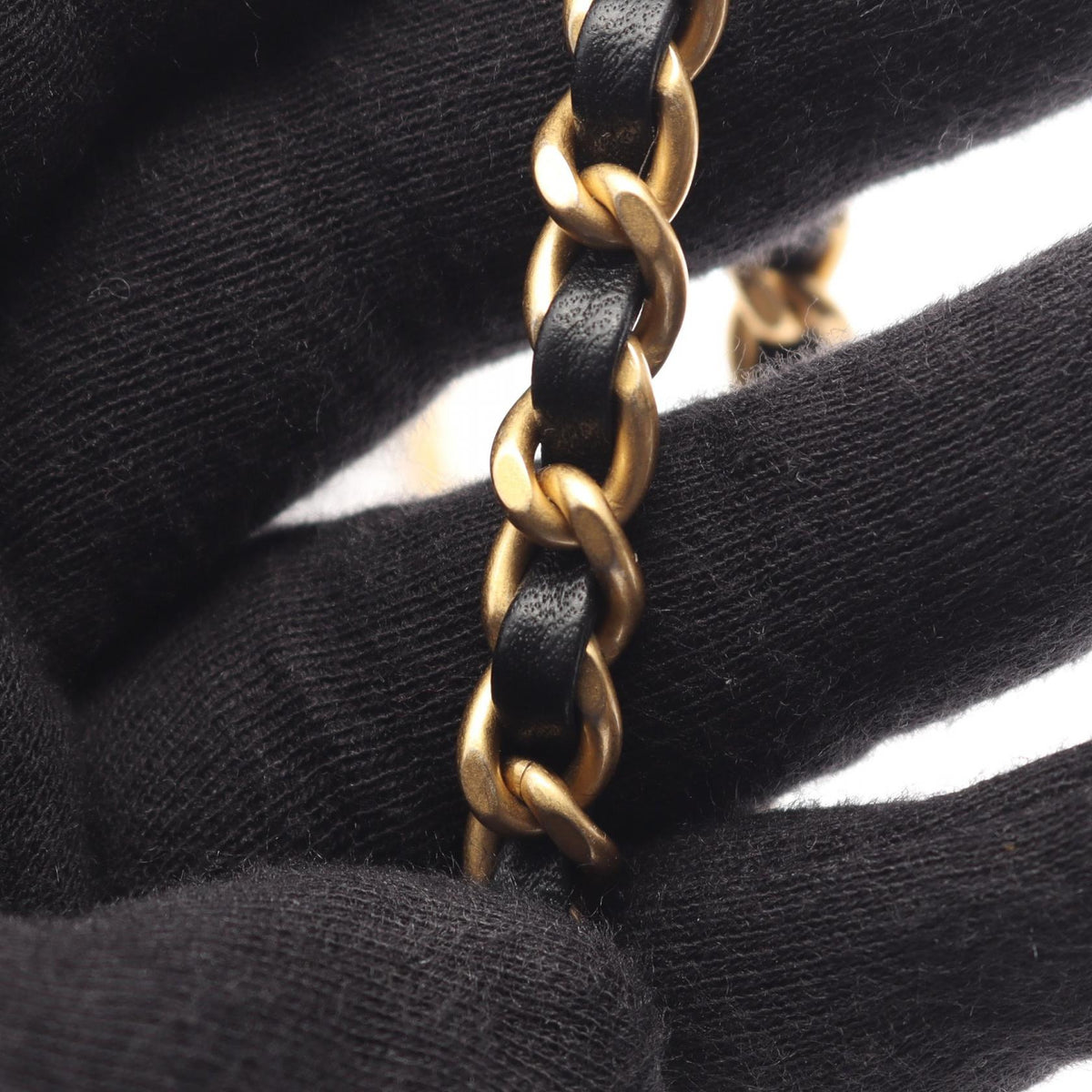 Preloved CHANEL Black Matelasse 2WAY Fabric 2101220185107