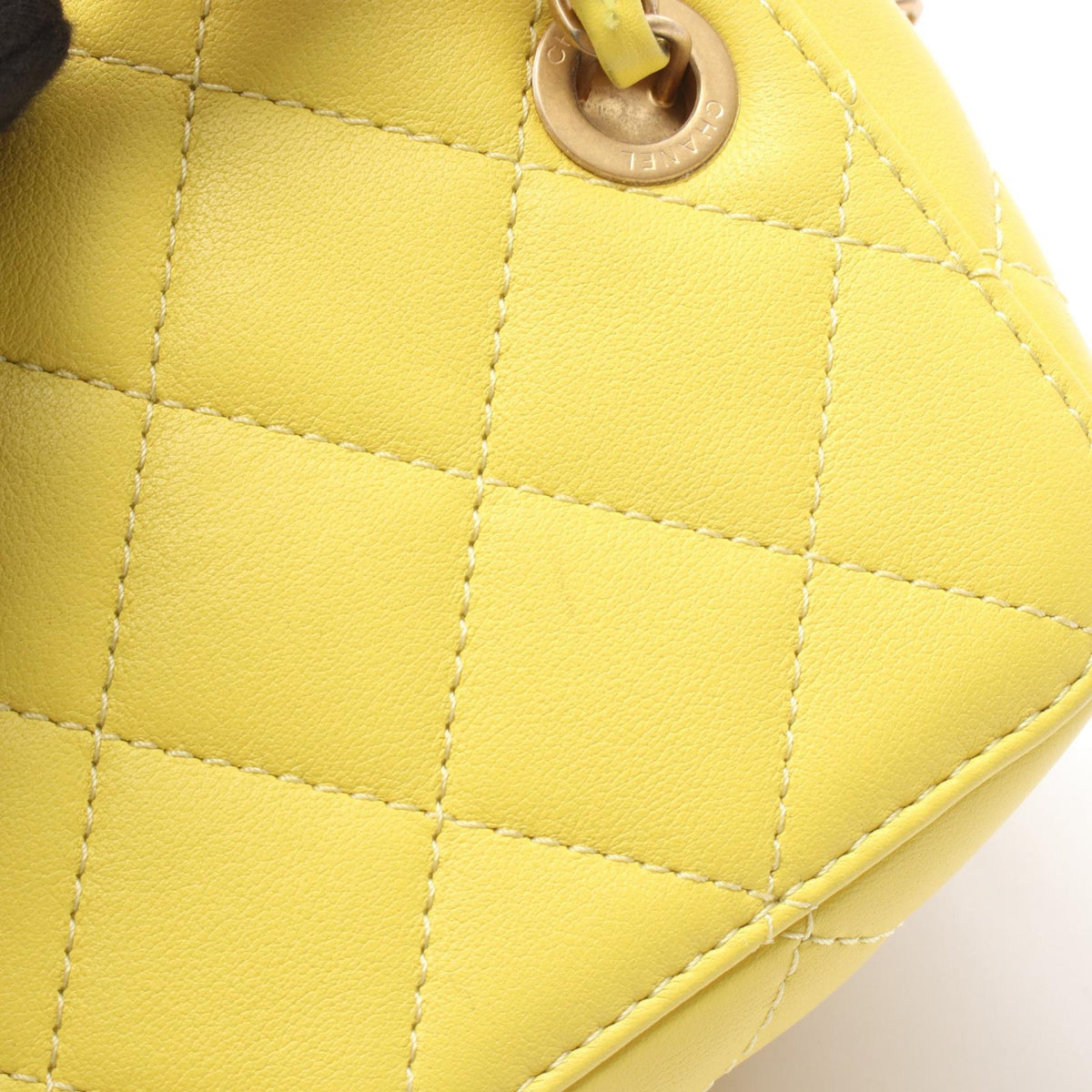 Preloved CHANEL Yellow Matelasse Vanity 2WAY Lambskin (sheep leather) 2101219785325