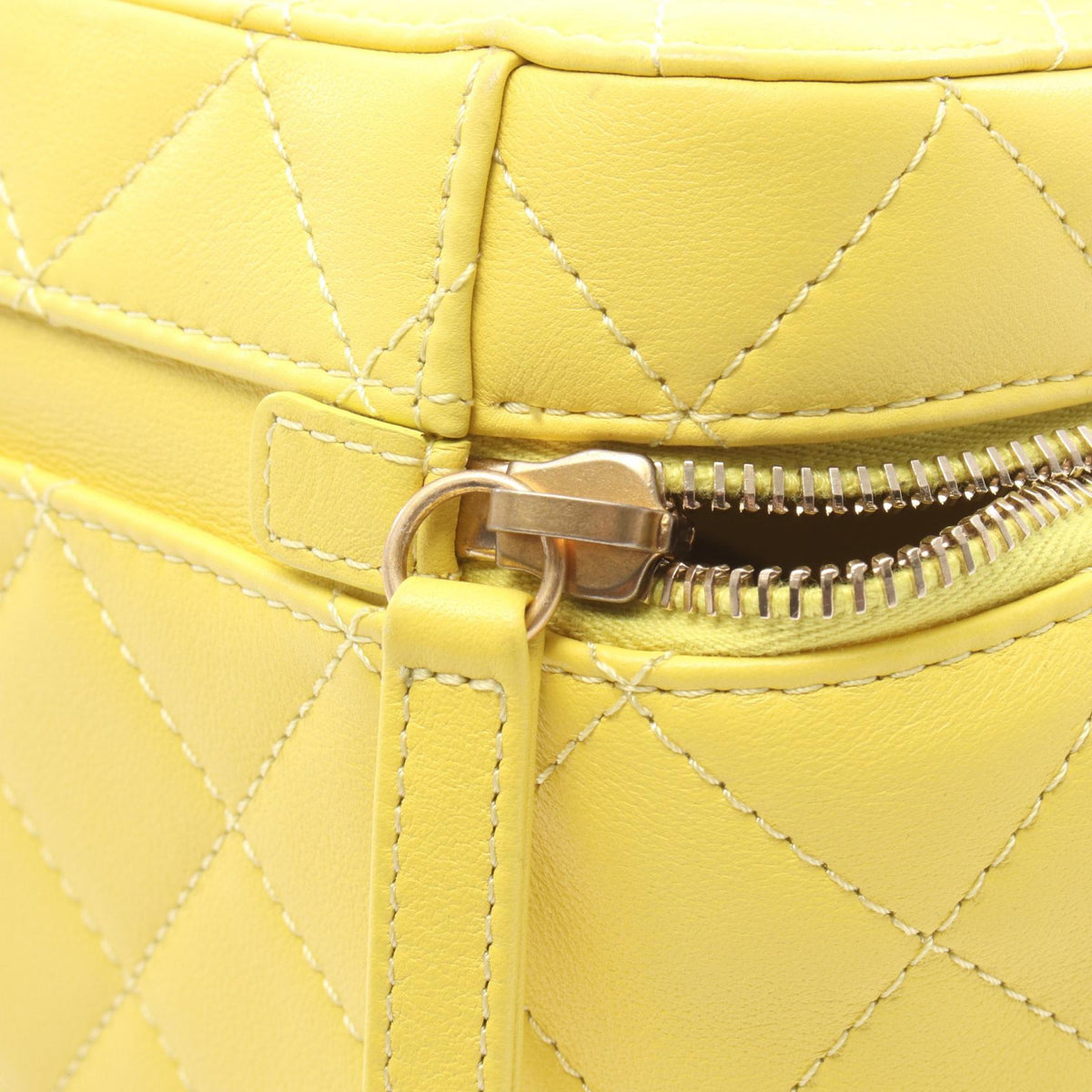 Preloved CHANEL Yellow Matelasse Vanity 2WAY Lambskin (sheep leather) 2101219785325