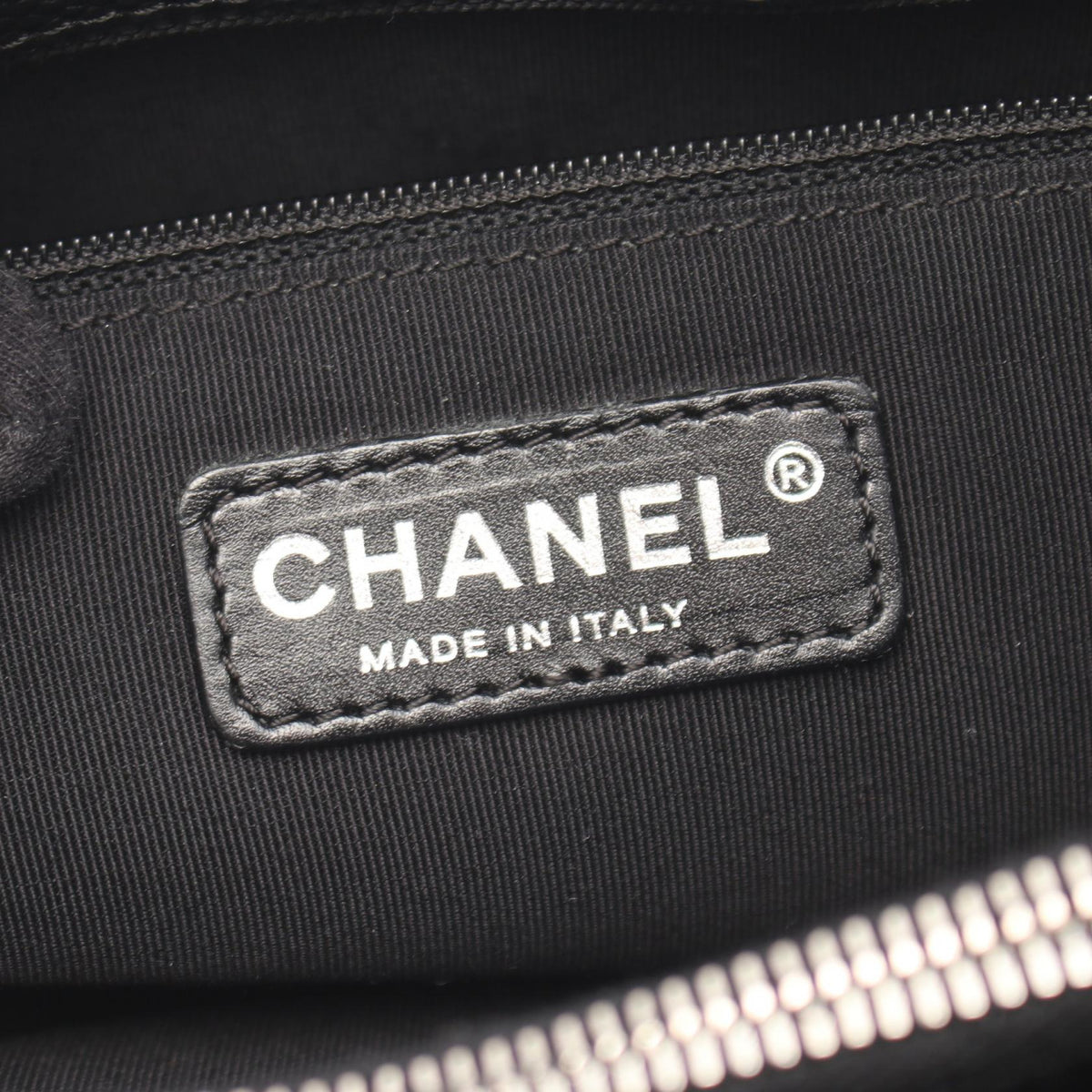 Preloved CHANEL Black Matelasse Grand Shopping GST Calfskin (cowhide) 2101220221546
