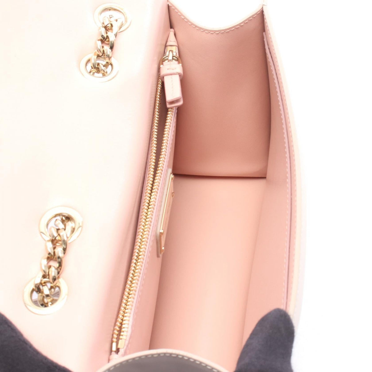 Preloved Salvatore Ferragamo Vara ribbon Shoulder Bag Beige leather 2101220287115
