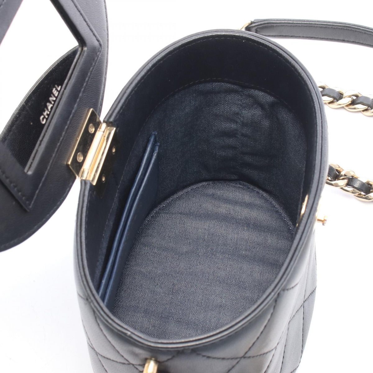 Preloved CHANEL Black Matelasse vanity Lambskin (sheep leather) 2101220285135