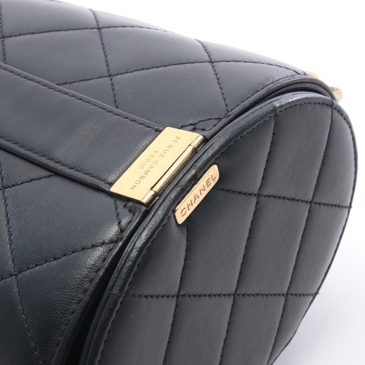 Preloved CHANEL Black Matelasse vanity Lambskin (sheep leather) 2101220285135