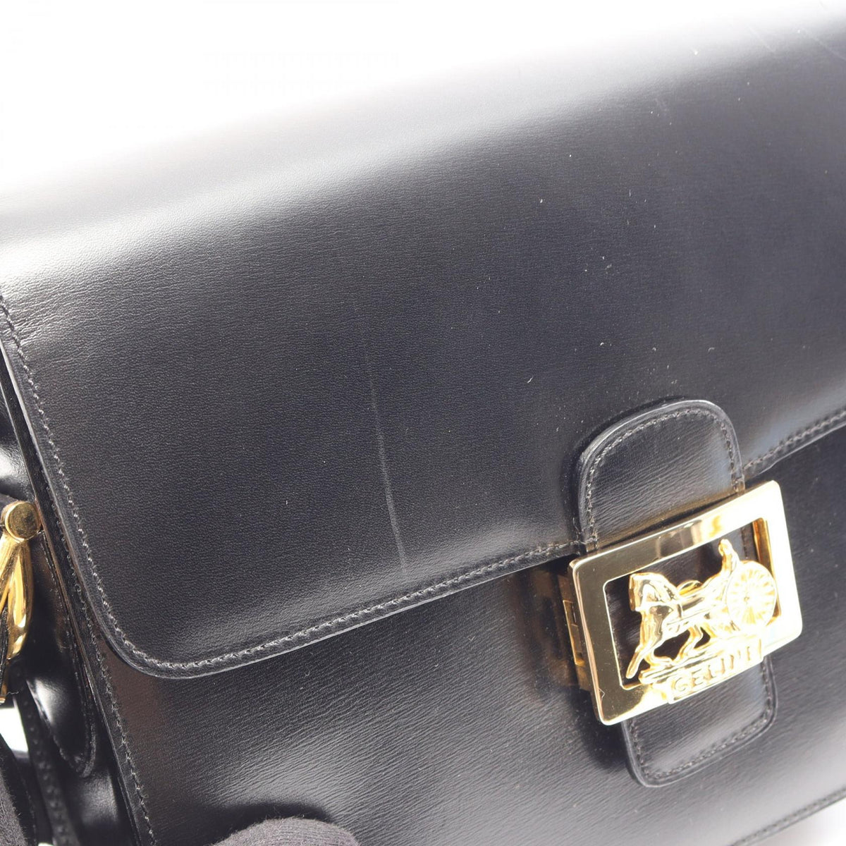 Preloved CELINE Hose carriage Shoulder Bag Black leather 2101220288655