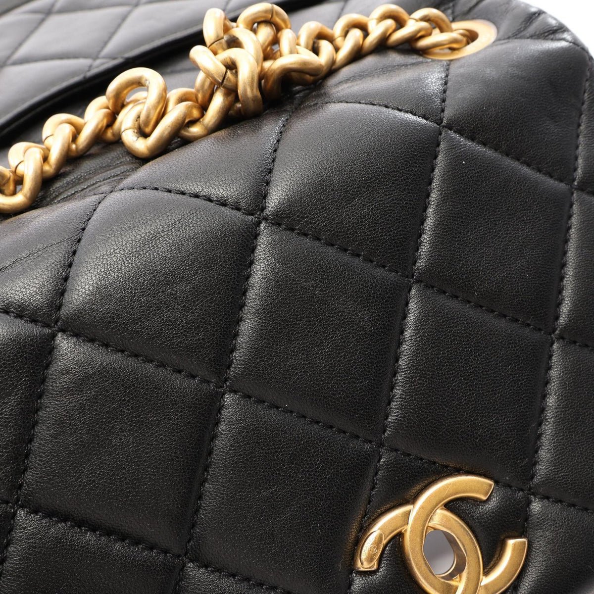 Preloved CHANEL Black Matelasse 2WAY Lambskin (sheep leather) 2106800650204