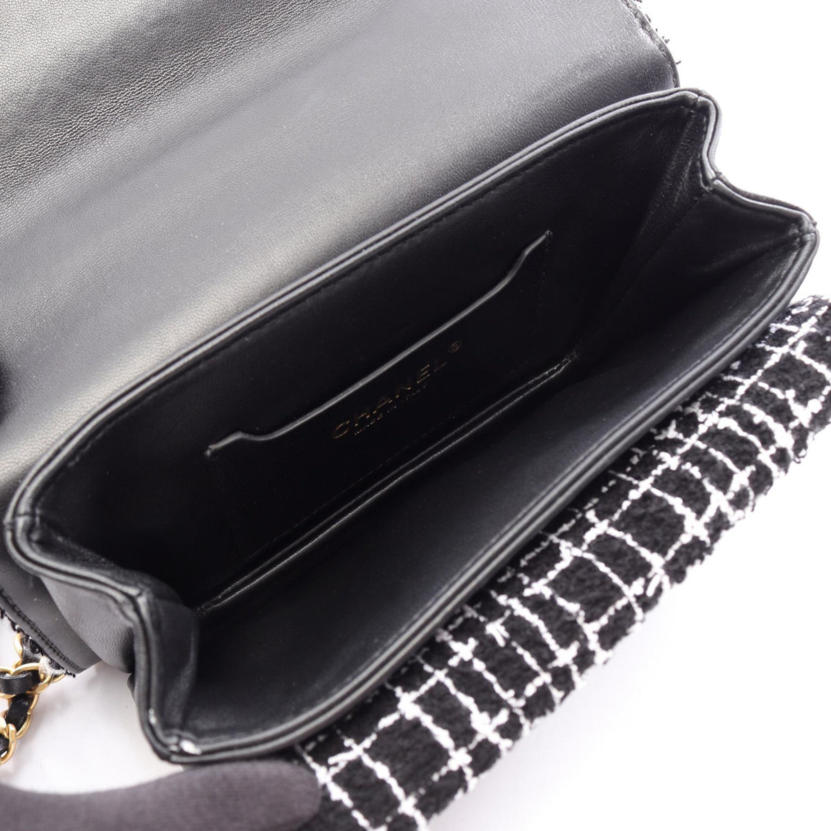 Preloved CHANEL Black/White Matelasse 2WAY Fabric×leather 2121400022763