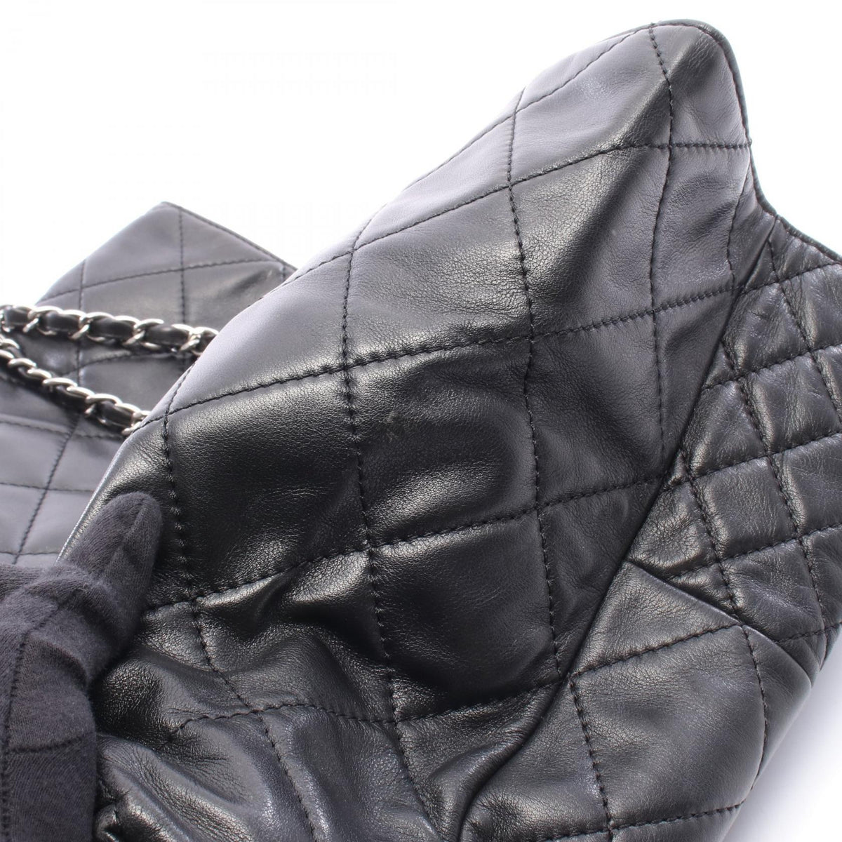 Preloved CHANEL Black Matelasse Lambskin (sheep leather) 2121400022541