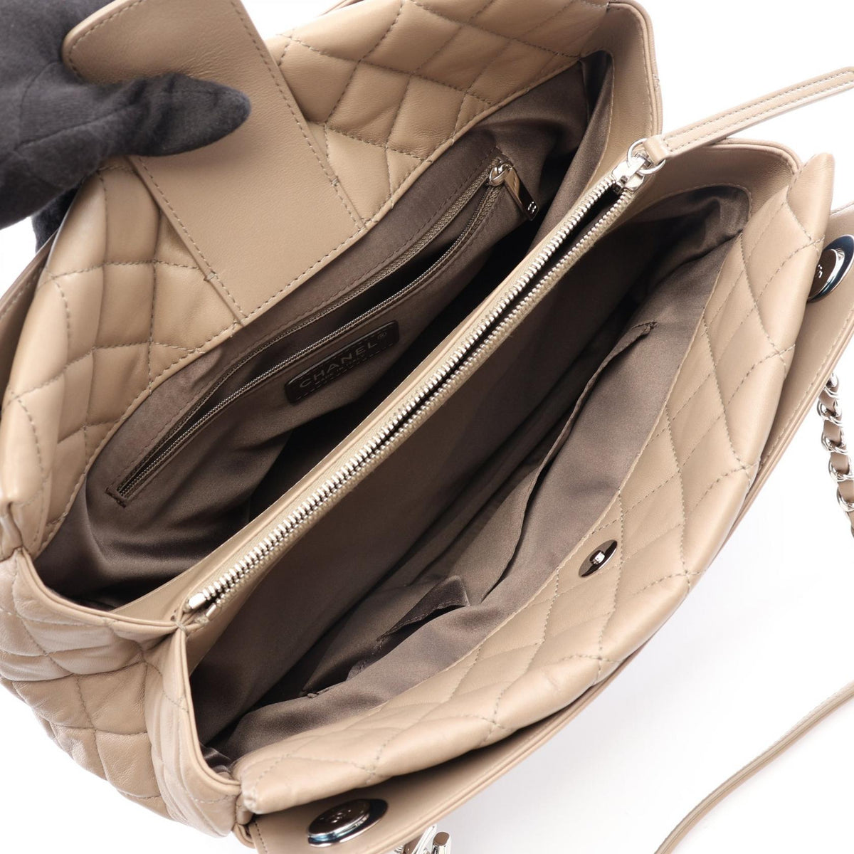 Preloved CHANEL Beige Matelasse Lambskin (sheep leather) 2101220244682