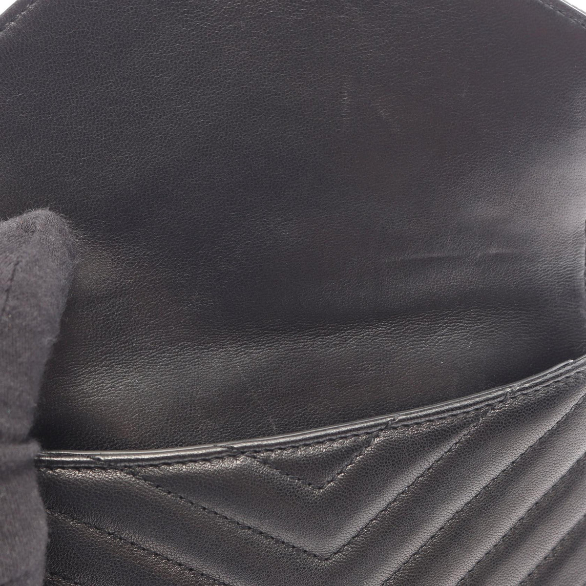 Preloved SAINT LAURENT PARIS YSL logo Shoulder Bag Black leather 5672718 2101220084844