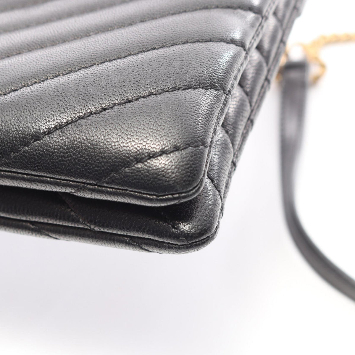 Preloved SAINT LAURENT PARIS YSL logo Shoulder Bag Black leather 5672718 2101220084844